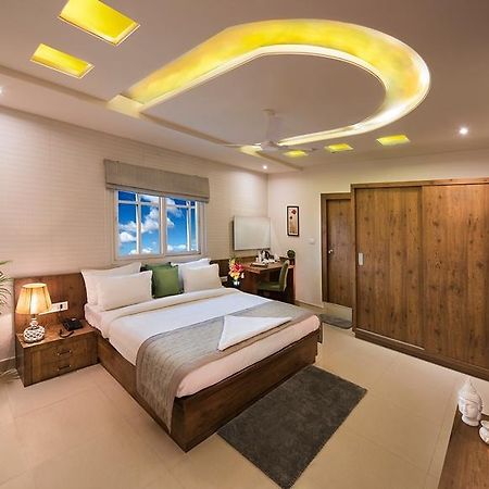 Hotel Manisha International Gaja Zewnętrze zdjęcie